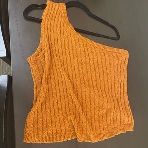 One-shoulder knit sweater